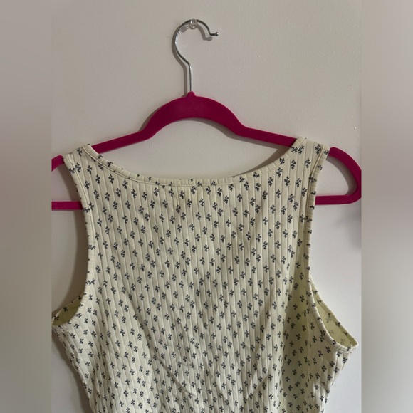 cleo & wolf floral cropped tank top size XL - Picture 9 of 9
